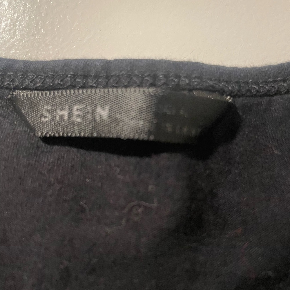 SHEIN Black Tank Top with Green Leaf Pattern - Picture 2 of 3